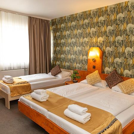 Hotel Rossija Frankfurt am Main Kültér fotó