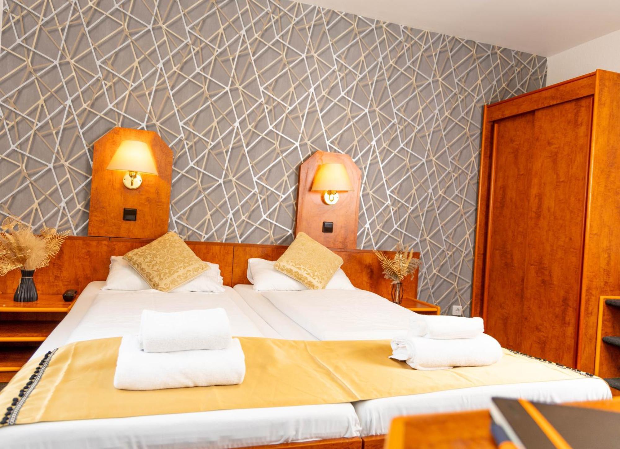 Hotel Rossija Frankfurt am Main Kültér fotó