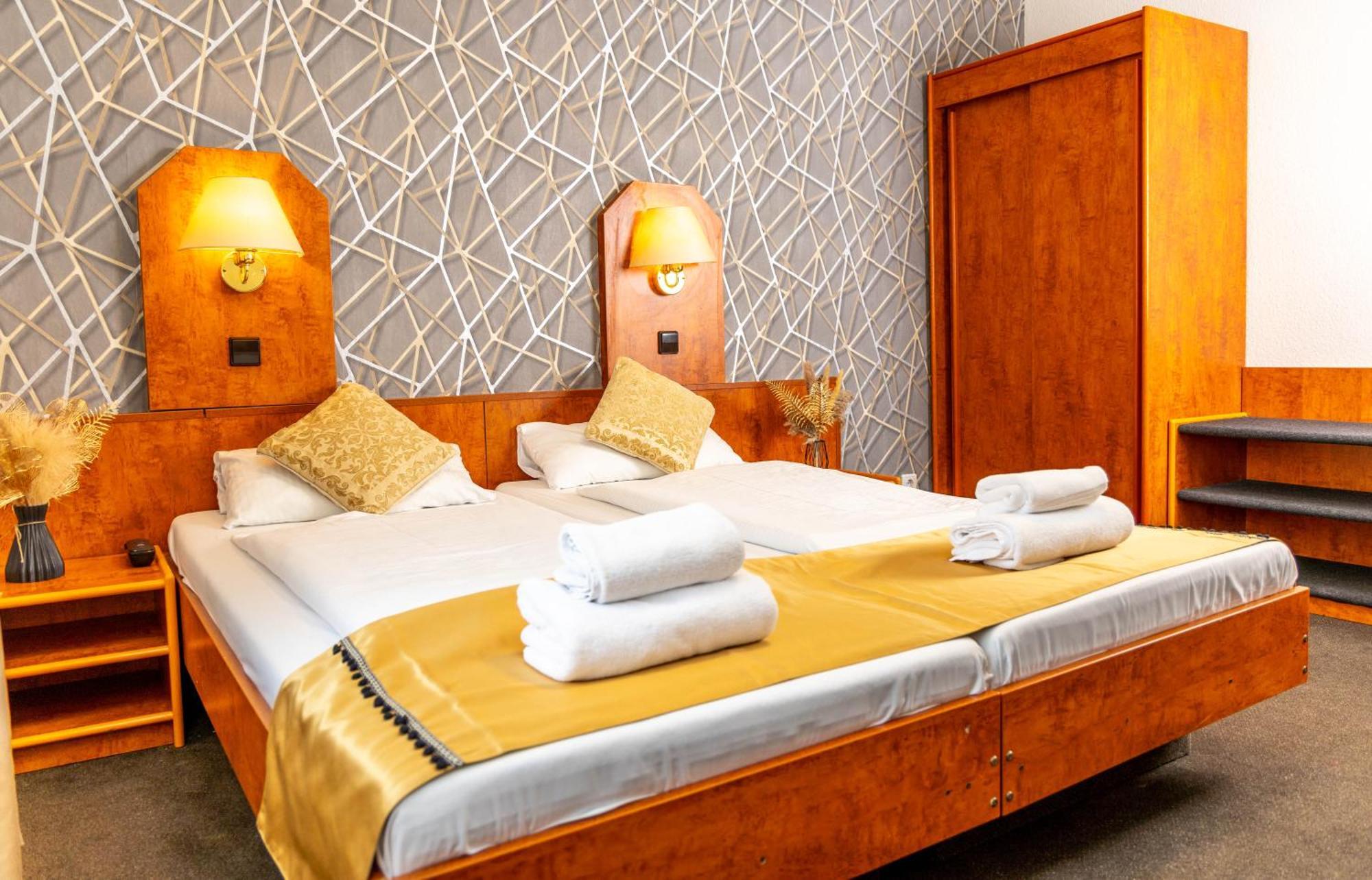 Hotel Rossija Frankfurt am Main Kültér fotó