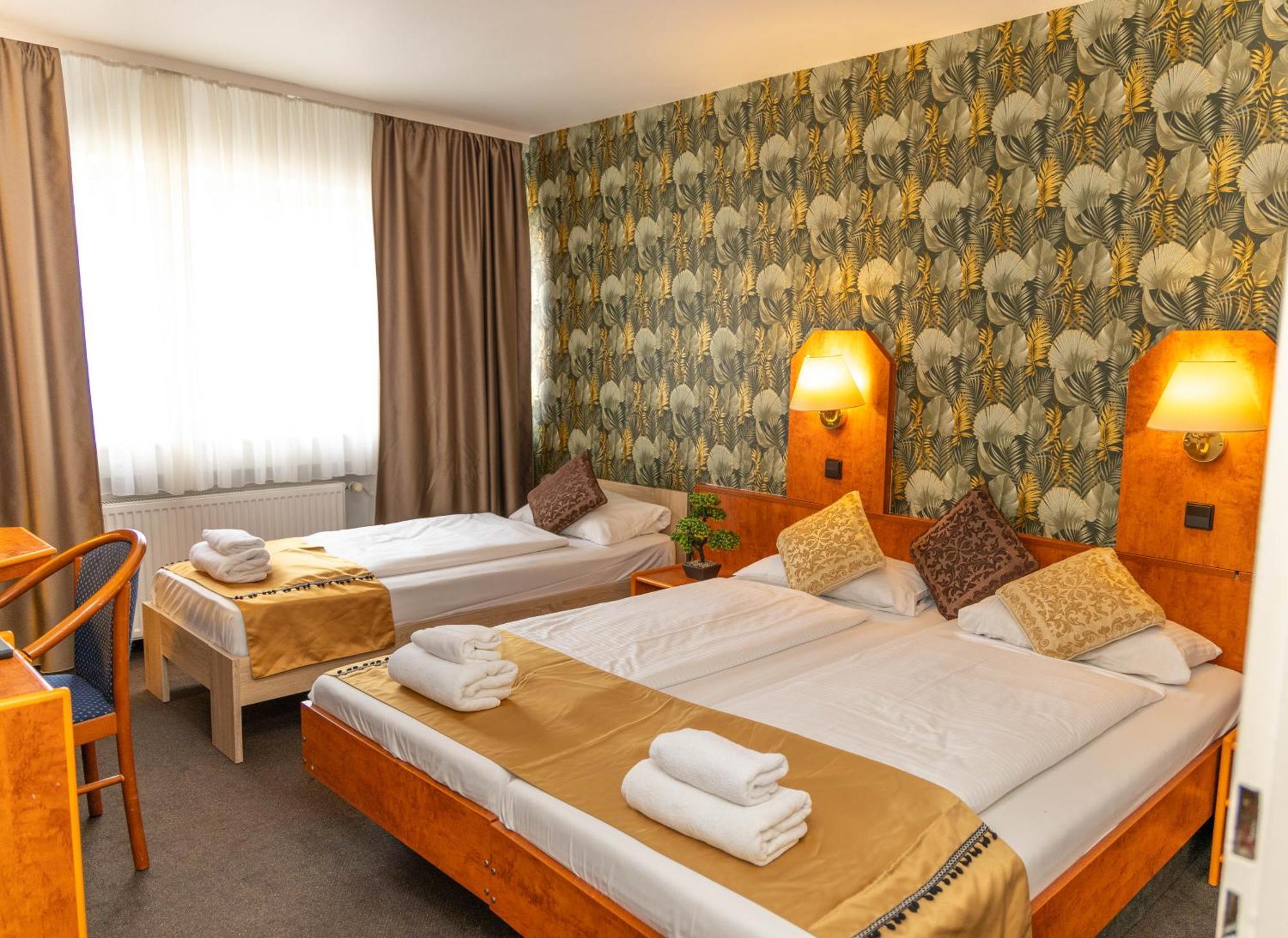 Hotel Rossija Frankfurt am Main Kültér fotó
