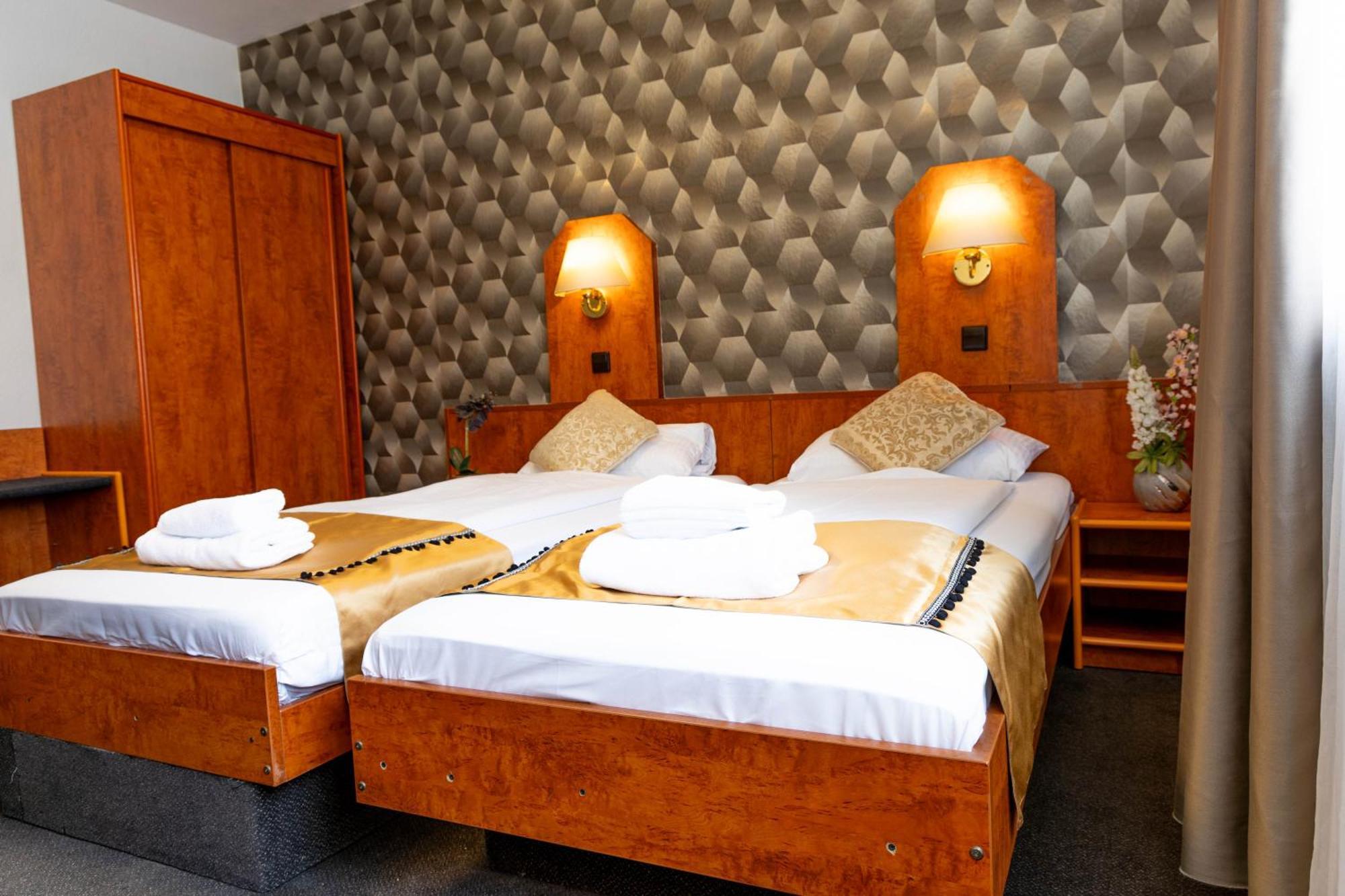 Hotel Rossija Frankfurt am Main Kültér fotó