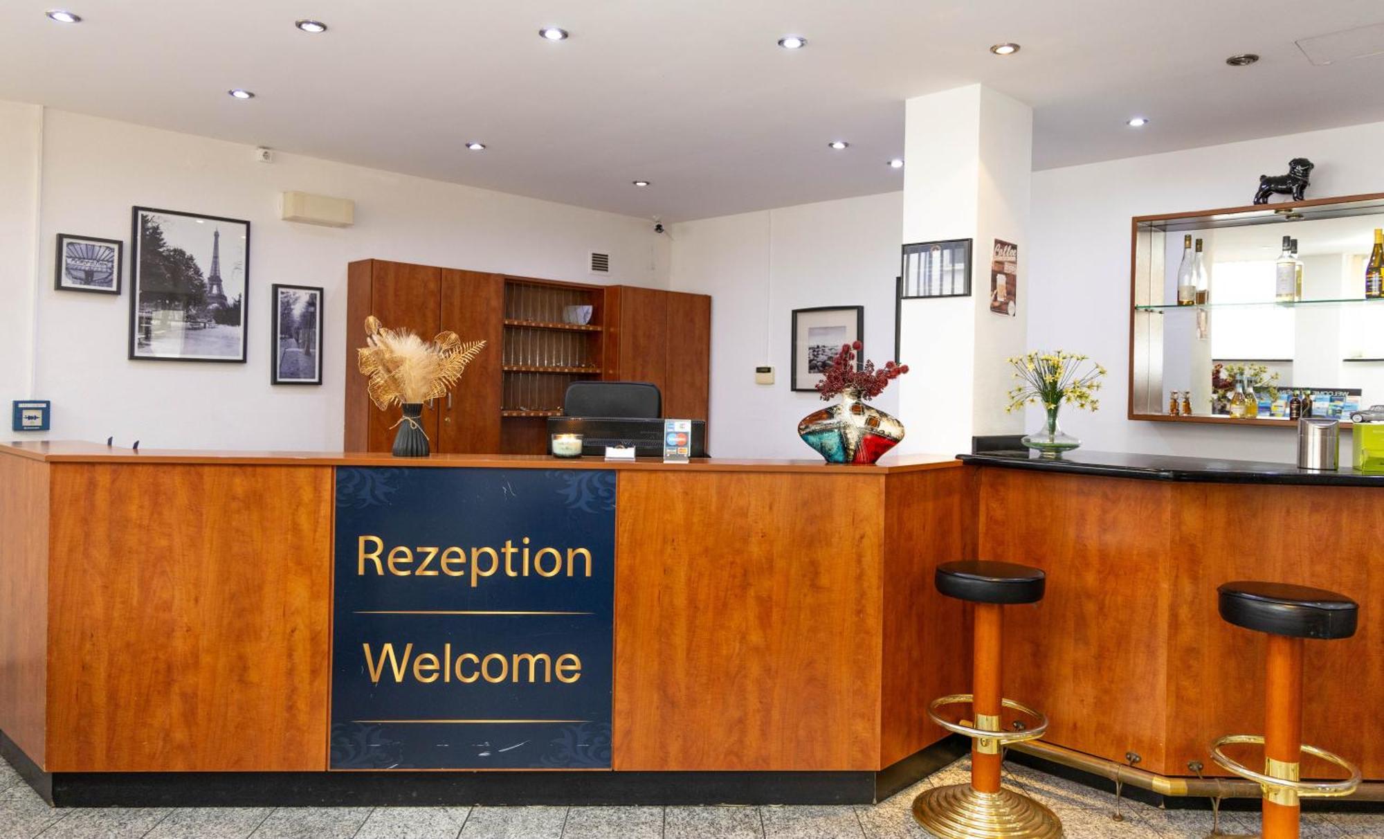 Hotel Rossija Frankfurt am Main Kültér fotó